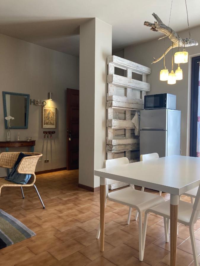 La casa di Garibaldi Apartment Borgomanero Bagian luar foto